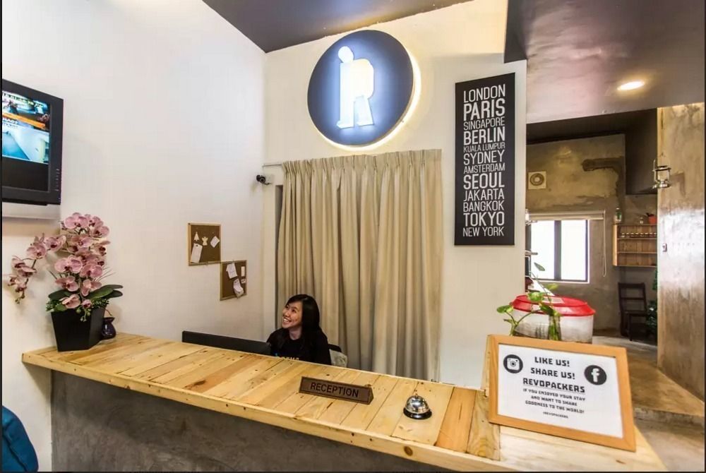 Revopackers Beds And Bunks Hostel Куала Лумпур Екстериор снимка